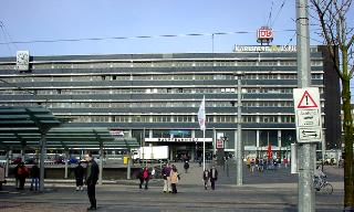 �U�[���u�����b�P���̒����w