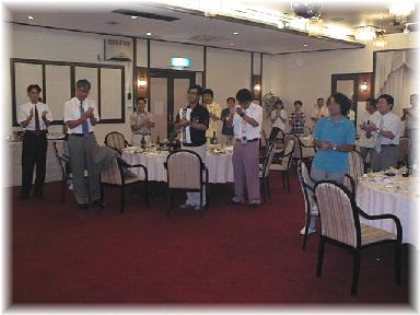 �O�{����