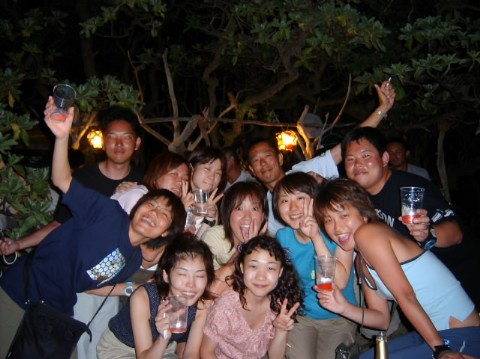 2004aka03.JPG