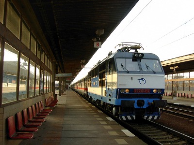 プラハ Holesovice駅