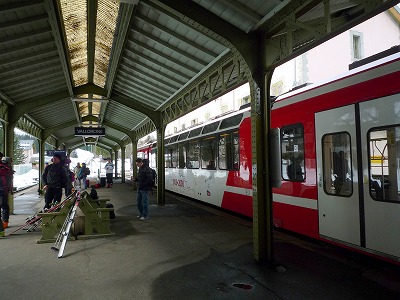 ヴァロルシーヌ駅