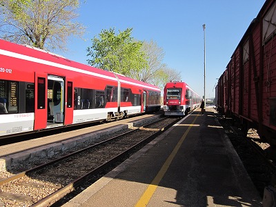 アルベロベッロ駅の新型列車