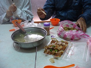 平渓駅前食堂のスープ