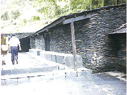 [Paiwans home:paiwan_home.jpg]