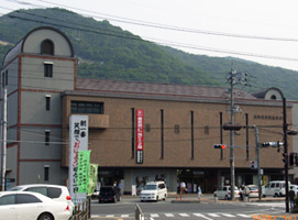 伊部駅2