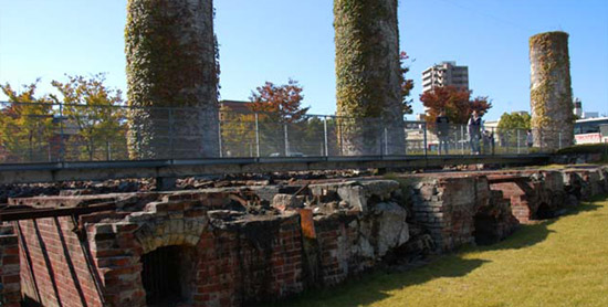 古い窯の煙突