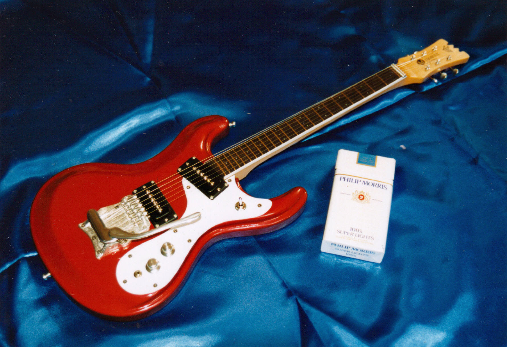 tBA_Model_Mosrite