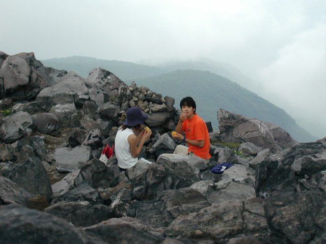 ����ȂƂ���ł��ٓ��H�ׂ��͂܂����Ȃ��B