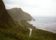 桃岩へ下る道