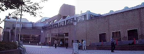 �s�상�f�B�A�Z���^�[�S�i