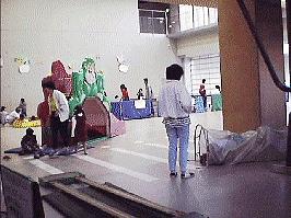 ���f�B�A�Z���^�[���̑����{��