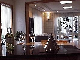 ���f�����[�����̃L�b�`�����狏�Ԃ�����