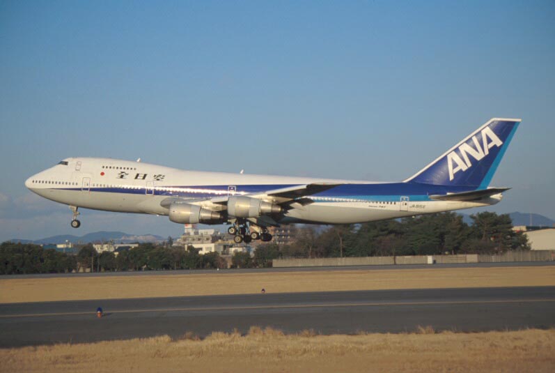 B747SR JA8156