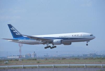 B777-200