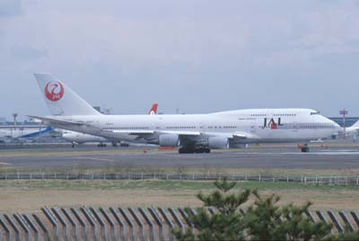 B747-400 JA8071