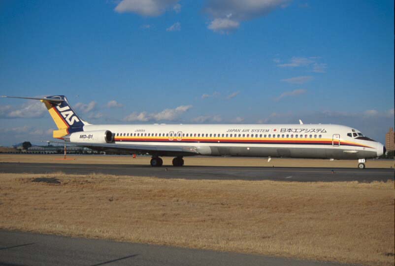 MD-81 JA8554