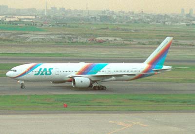 B777-200