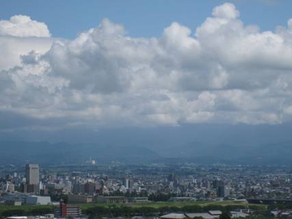 : : : : : : : : E:\MyHomePagePicData\2012_08_07\IMG_3775_r800.JPG