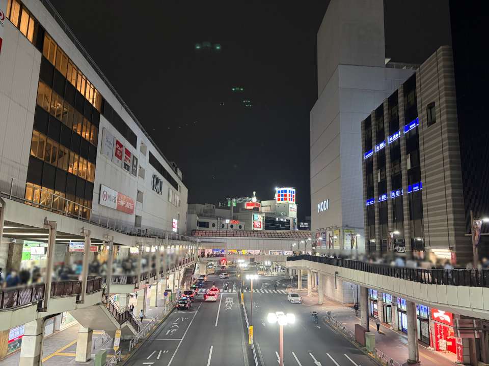 JR町田駅から見たトライアル西友町田店