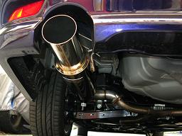 車輌左側のN1エボ外観