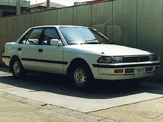 TOYOTA CORONA