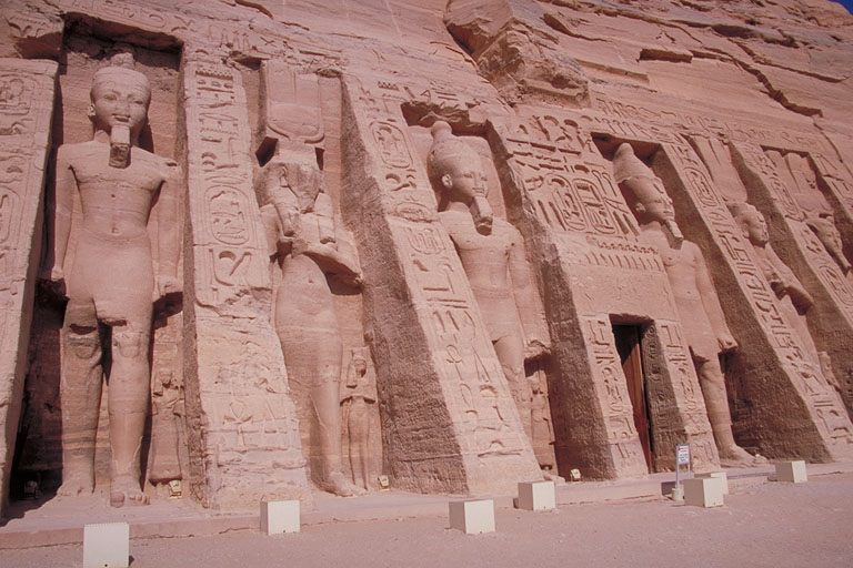 AuVx Abu Simbel