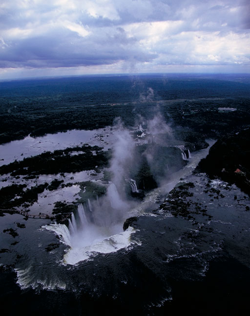 COAX̑ Iguazu Falls