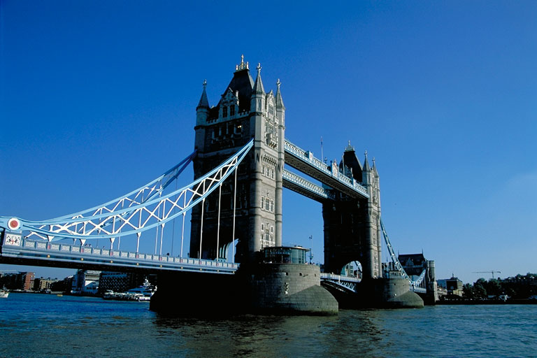 ^[EubWihj Tower Bridge