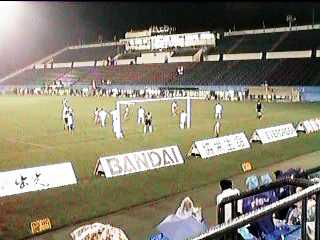 �W���j�A���[�X�̎���