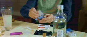 rolling a joint rolling a joint