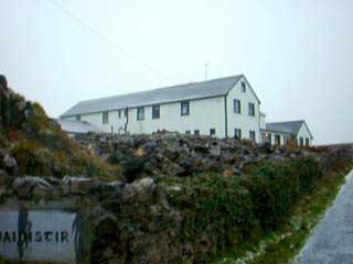 Mainistir house
