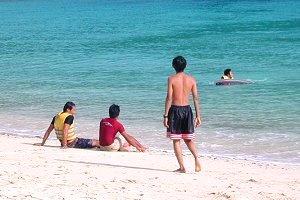 画像『阿波連ビーチで遊ぶ』