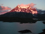 yIG΂ƃpClOf@Lago Pehoe y Paine Grande
