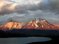 xf΂ƃpCl̊p@Laguna Verde y Cuernos del Paine