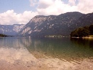 {qj Lake Bohinj