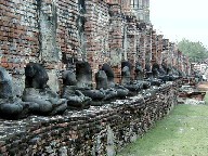bgE[`ui Wat Ratchaburana