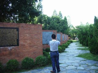 2005-05-01 18:18:41