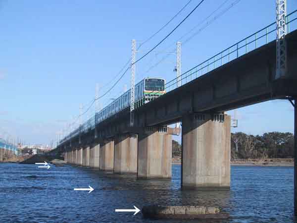 鉄橋の橋脚台