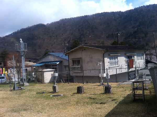 日光の露場