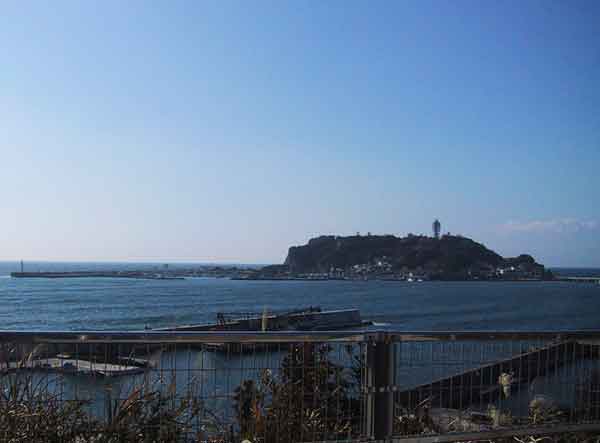 小動岬からの江の島