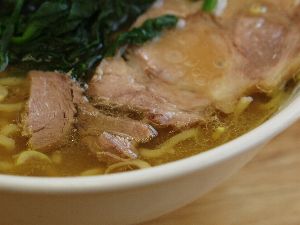 �`���[�V���[