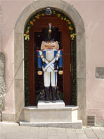 �傫�ȃN���~����l�`