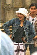 [PHOTO2]