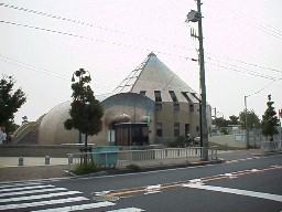 �L�ˎs�����R�V�w��