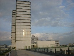 �֐��G�A�|�[�g���V���g���z�e��