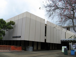 University of Hawaii at Manoa Hamilton Library