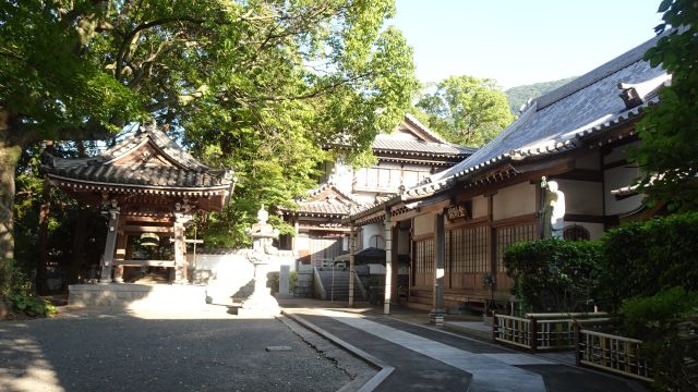 入り口