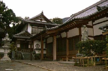 大正寺を望む
