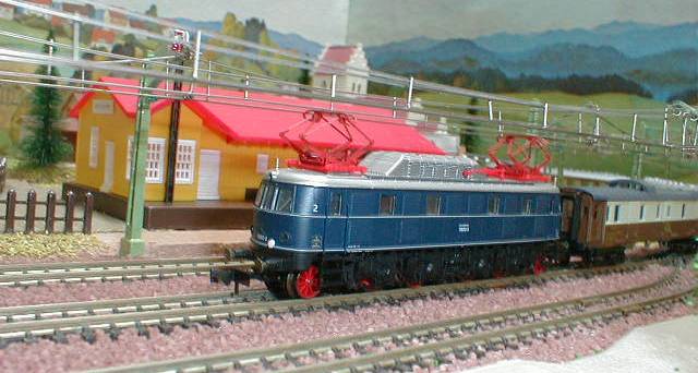 ARNOLD #2437 DB（旧西ドイツ国鉄） BR116型 電気機関車