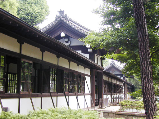 ���L���O��